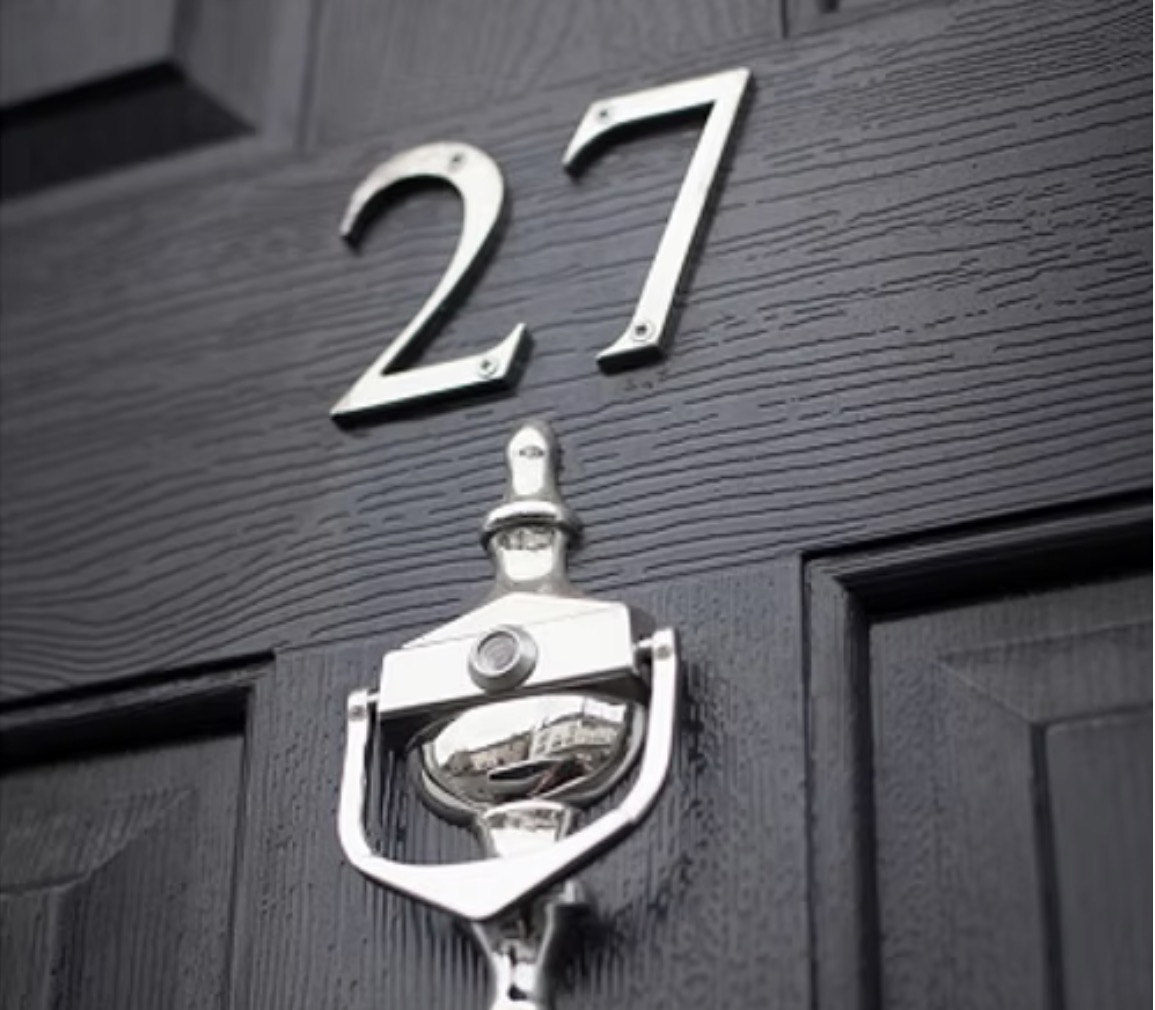 The front door of RIRI Laser Clinic at 27 Market Place, Kegworth